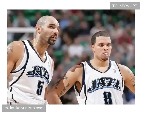 德隆·威廉姆斯通过精准挡拆牵制防守提升球队进攻节奏